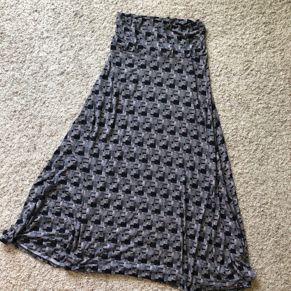 Black and Grey Maxi